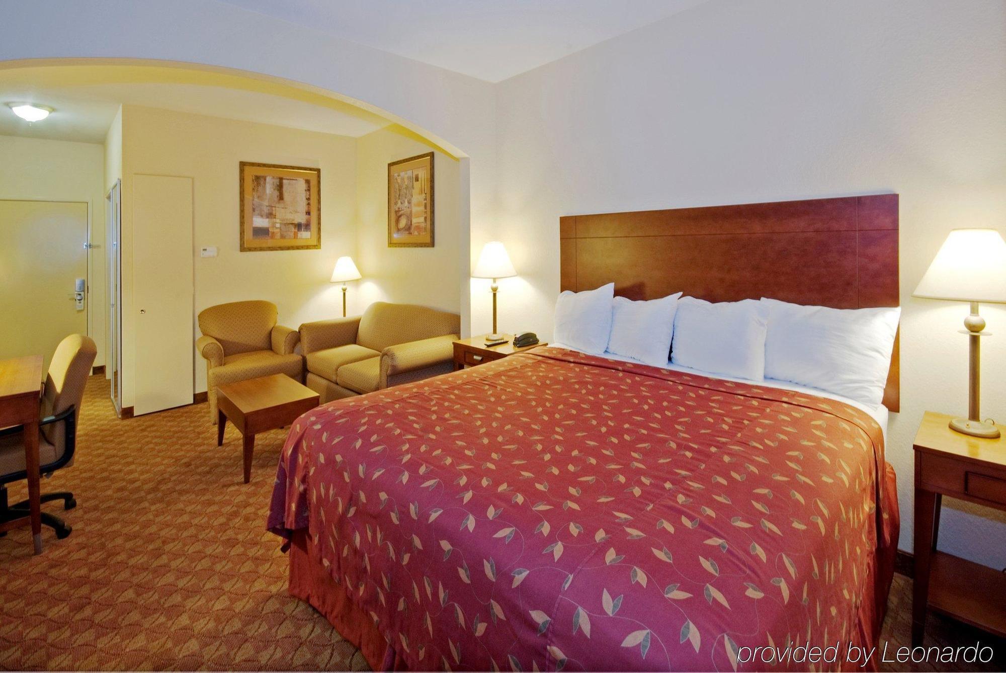 Americas Best Value Inn & Suites-Лівінґстон Номер фото
