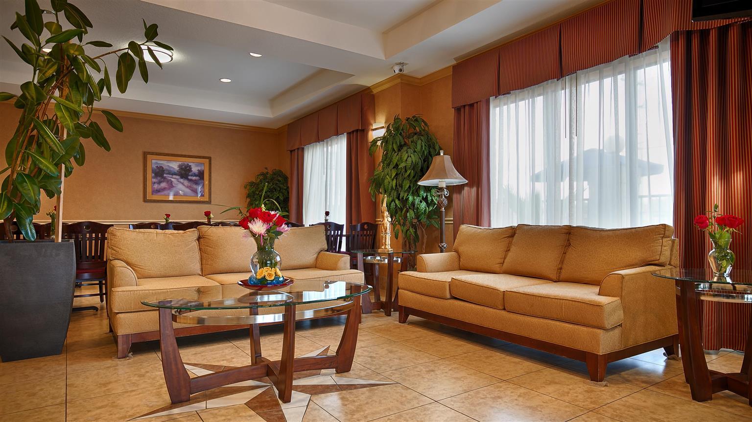 Americas Best Value Inn & Suites-Лівінґстон Екстер'єр фото
