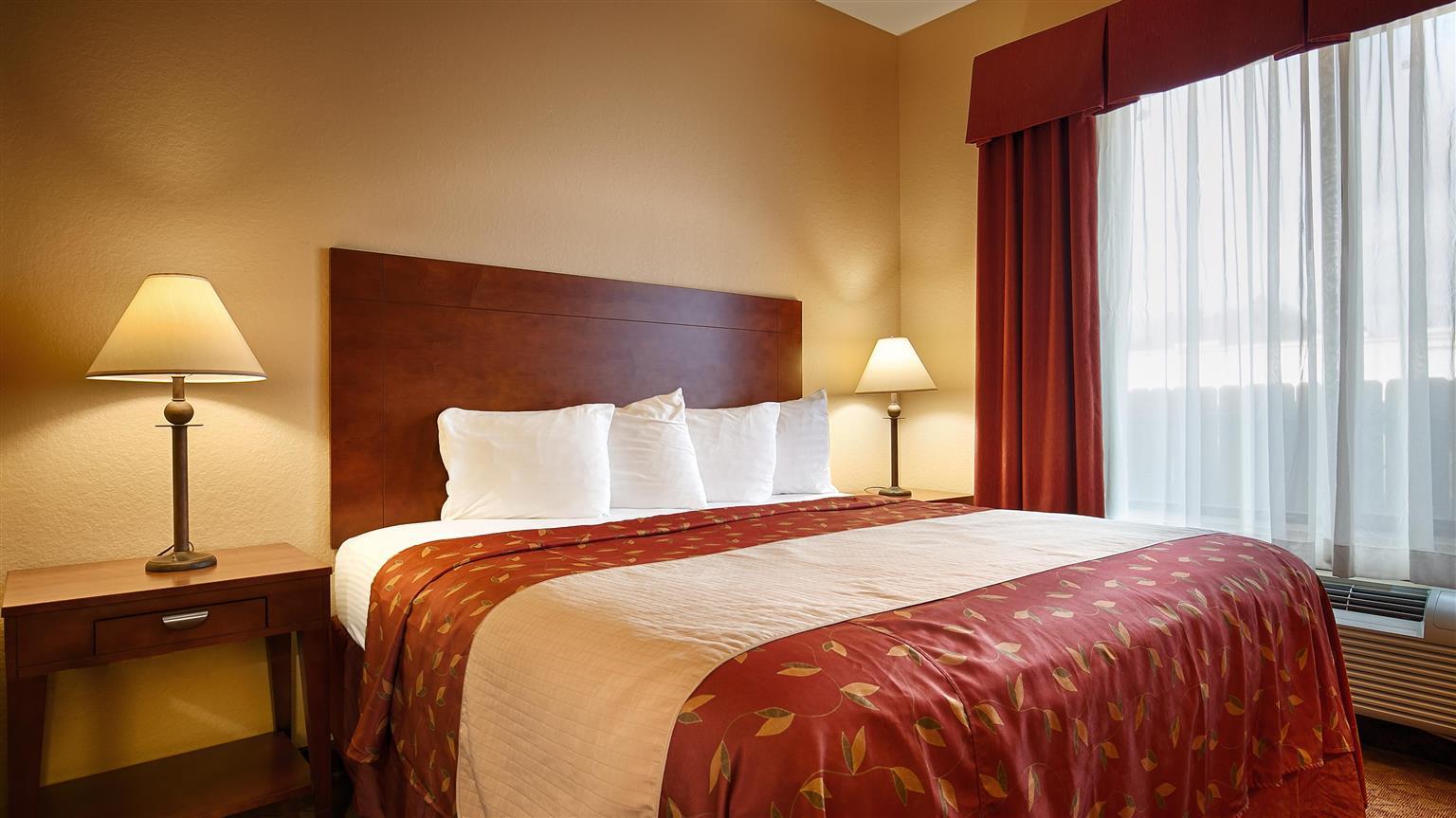 Americas Best Value Inn & Suites-Лівінґстон Екстер'єр фото
