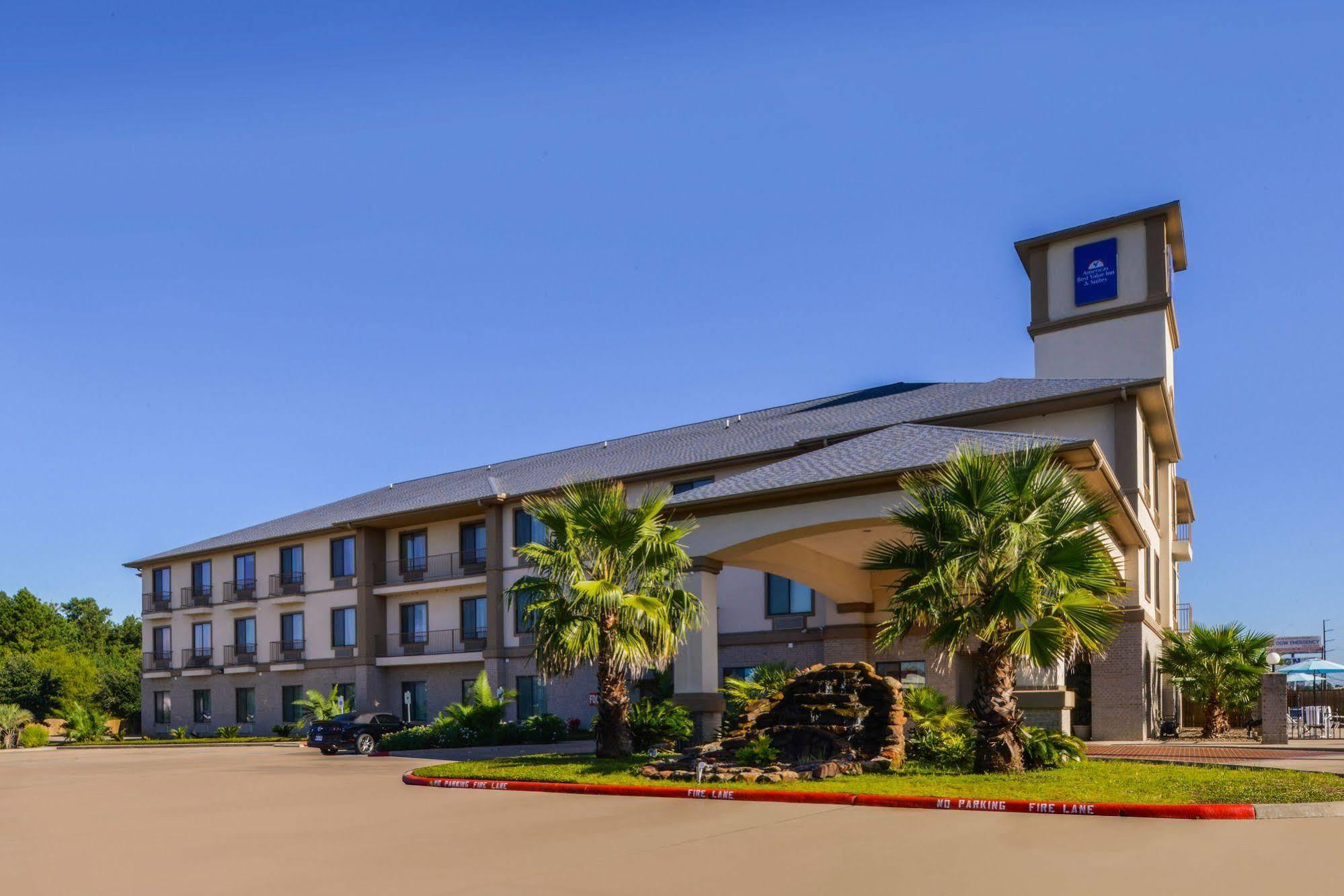 Americas Best Value Inn & Suites-Лівінґстон Екстер'єр фото